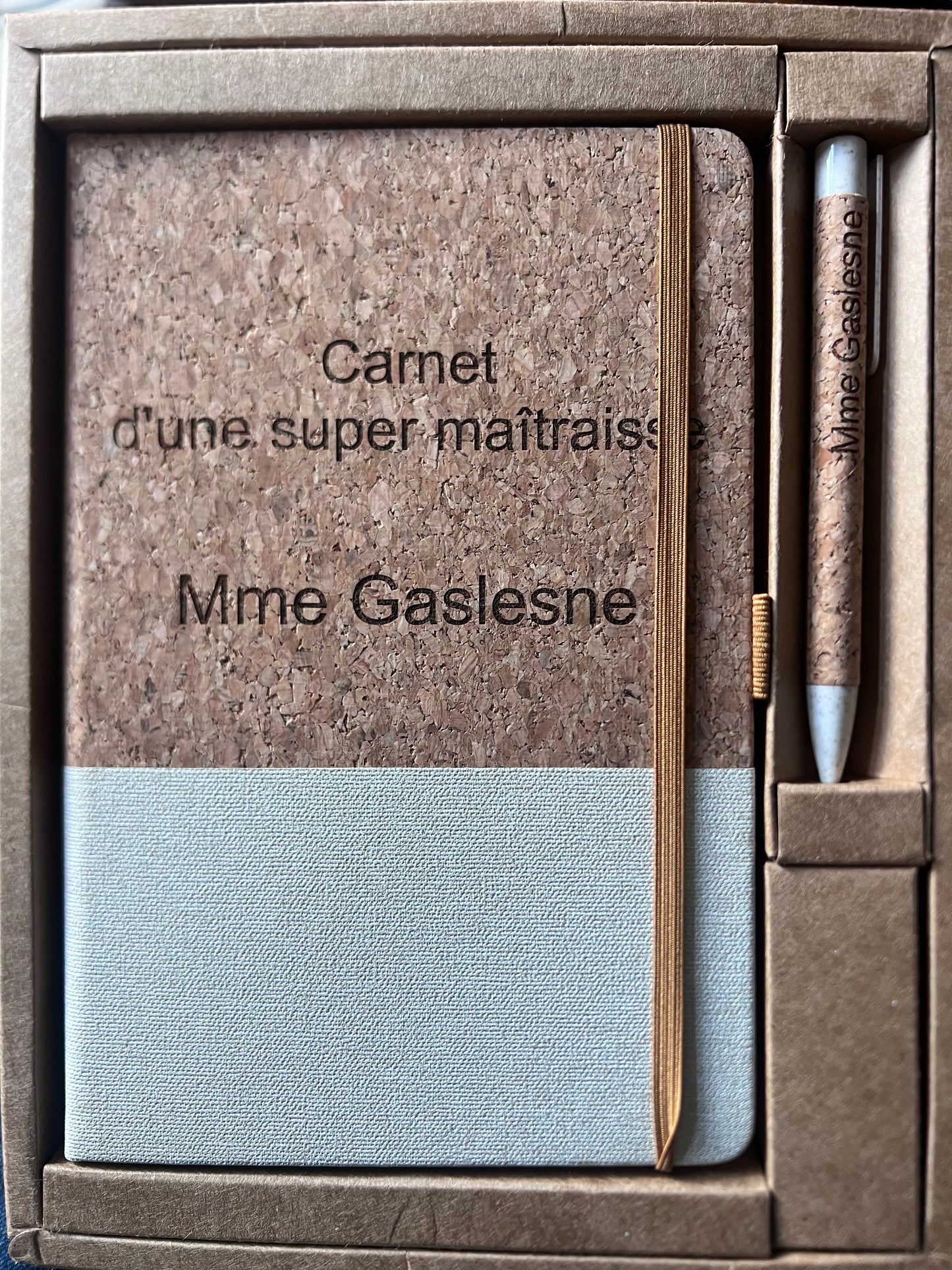 coffret carnet plus crayon en liège et faux cuir